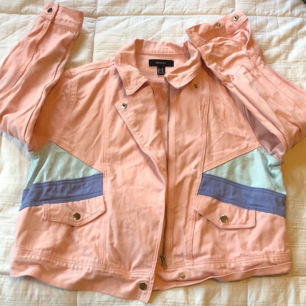 🌸pink forever21 denim jacket🌸